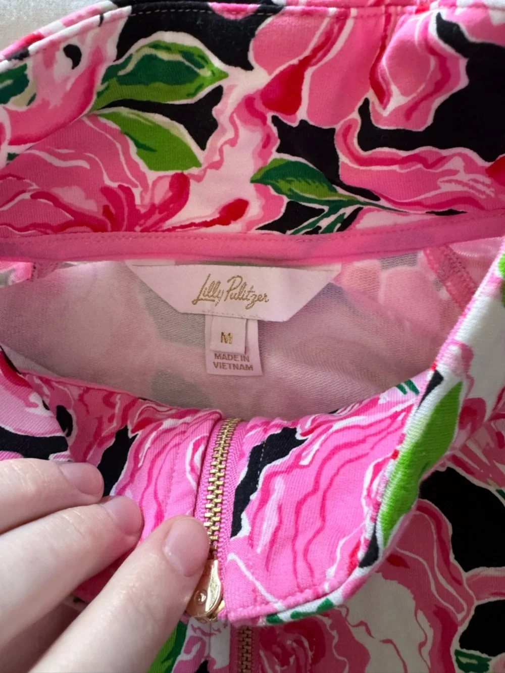 Lilly Pulitzer UPF 50+ Skipper Popover - Onyx Party All The Time Luxletic - Picture 6 of 9